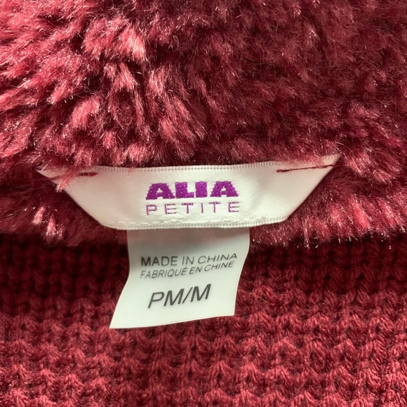 Sweater vest - Picture 3 of 5